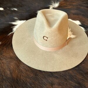 Charlie 1 Horse tan hat size Medium